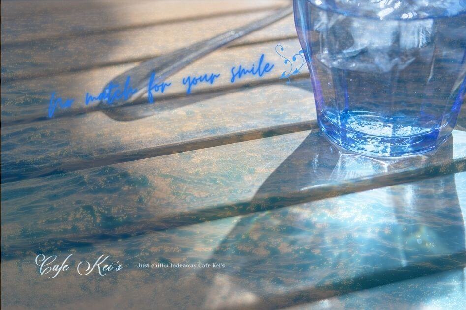 seaside-cafe-blue-glass-ck